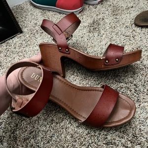 Dunes Womens wedge